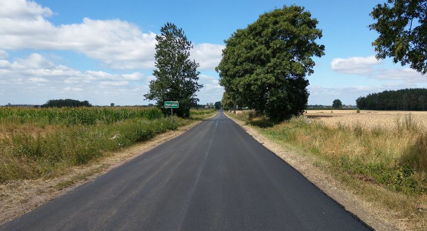 Nowa nawierzchnia między Śmiardowem a Podróżną