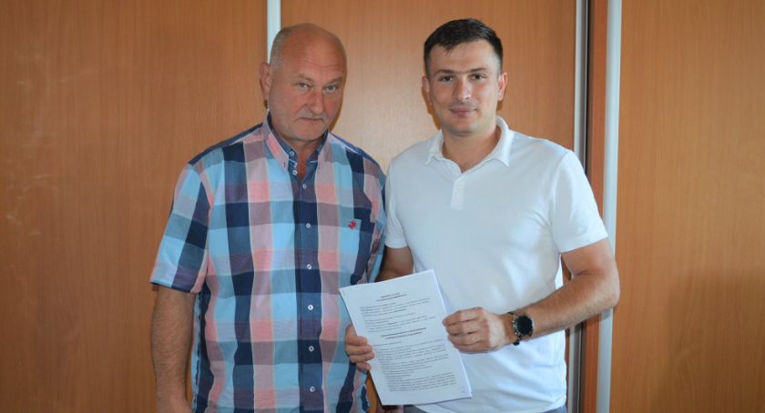 Kolejna umowa podpisana