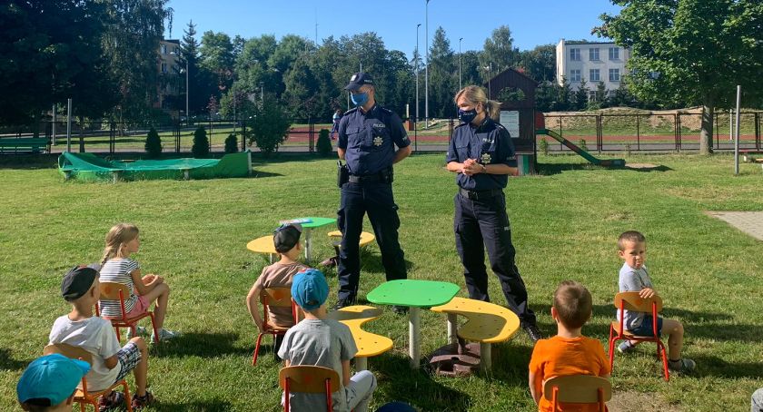 Policjanci z wizytą u przedszkolaków