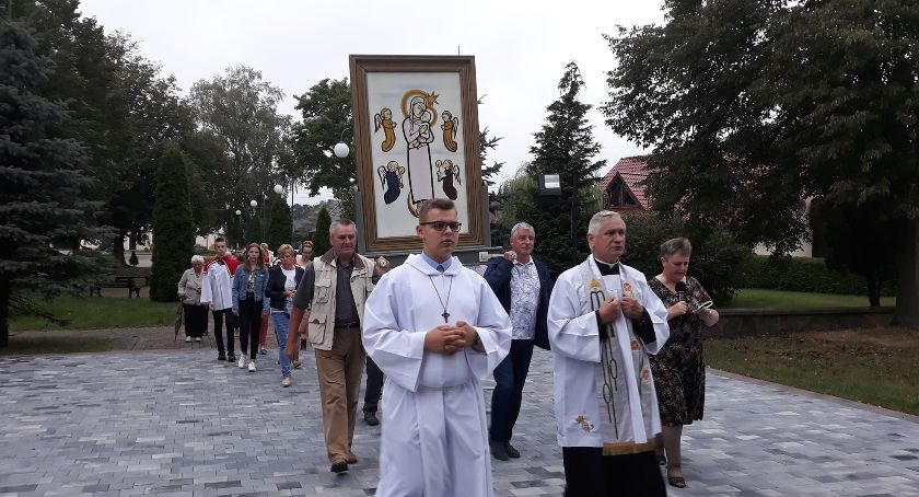 Spotkanie z Matką Boską Radosną
