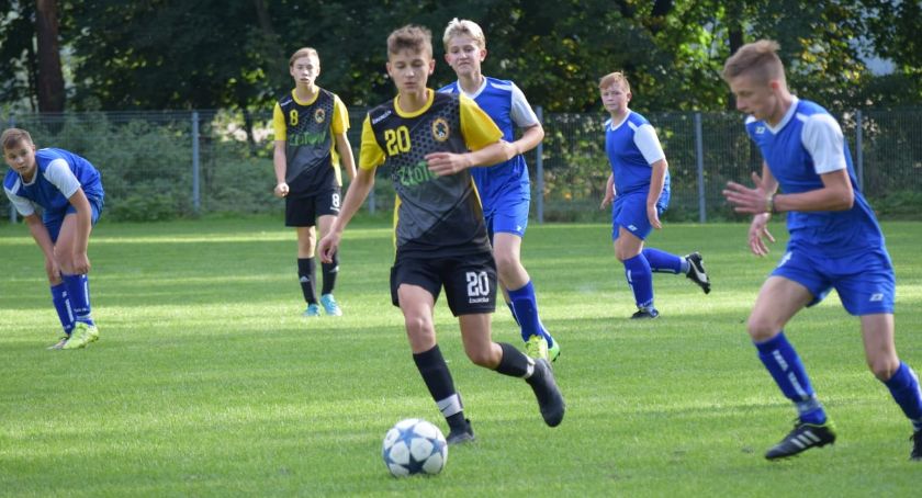 Wysoka wygrana trampkarzy FA Fair Play Złotów