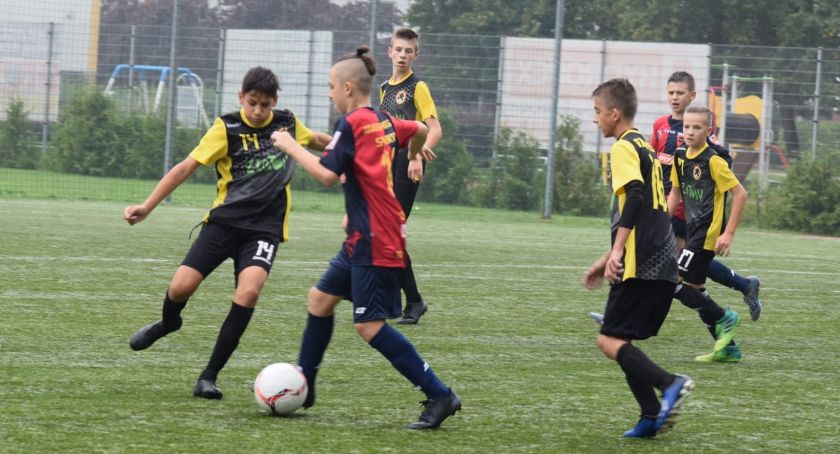 Trampkarze młodsi Sparty Złotów kontra FA Fair Play Złotów 