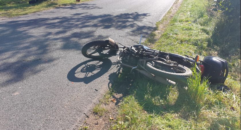 Wypadek pijanego motorowerzysty z sądowym zakazem