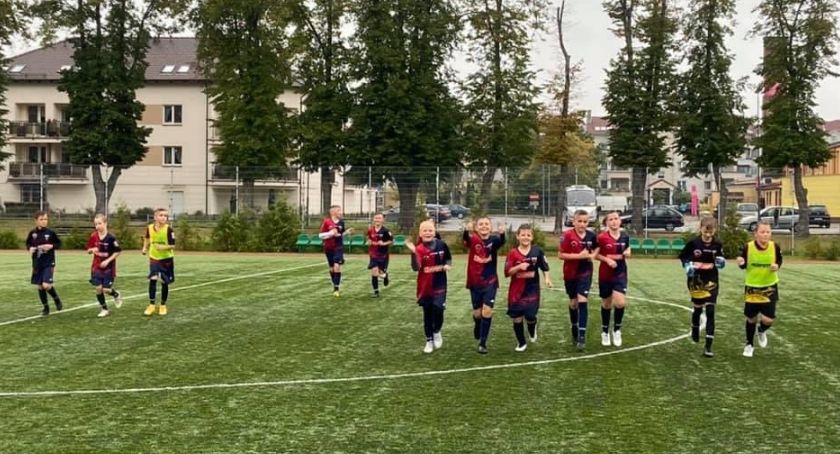 Młodziki AP Sparta Złotów wygrywają z Polonią Jastrowie