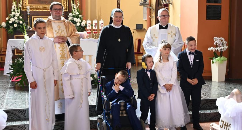 Sakrament I Komunii Świętej podopiecznych SOSW w Jastrowiu