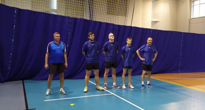 Wysoka porażka tenisistów stołowych na inaugurację III ligi