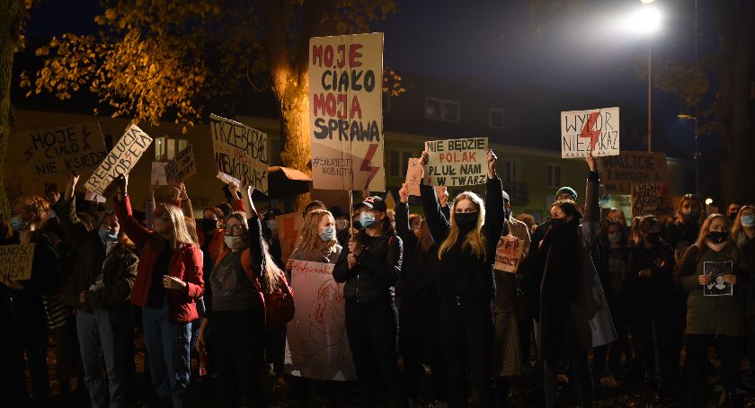 Protest przeciwników ustawy antyaborcyjnej w Złotowie
