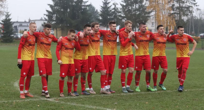 Pogoń Łobżenica wygrała z Zamkiem Gołańcz