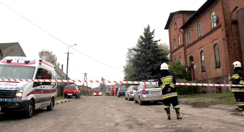 Trzy akty oskarżenia