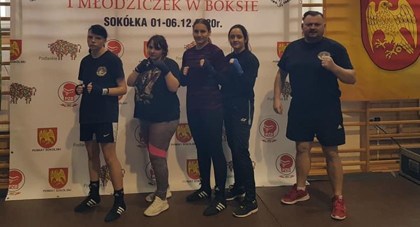 Sekcja bokserska MLKB Sparta Złotów na Mistrzostwach Polski Juniorek
