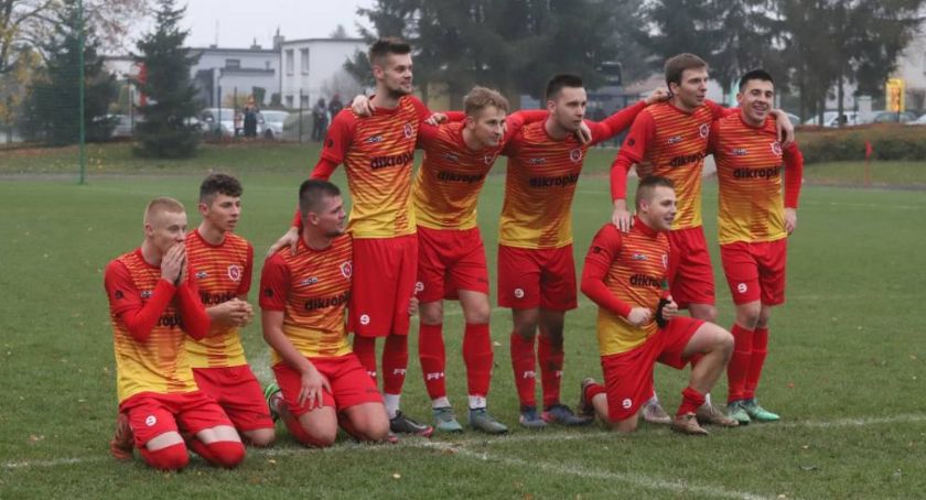 Pogoń Łobżenica - MKS Mieszko Gniezno w 1/16 Wielkopolskiego Pucharu Polski 