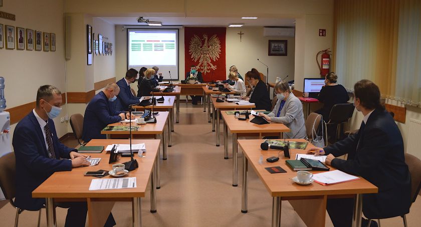 Zakrzewo przyjęło budżet na 2021r.