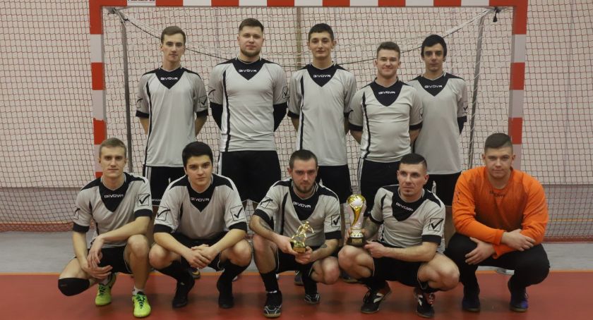 Naprzód Stara Wiśniewka zwycięzcą Halowego Turnieju Piłki Nożnej w Złotowie