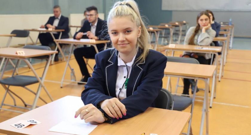 Wymagania na egzaminach ósmoklasisty i maturalnym 2021