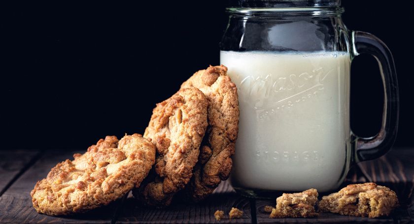 Dieta bezlaktozowa - dla kogo? Jak ją stosować?