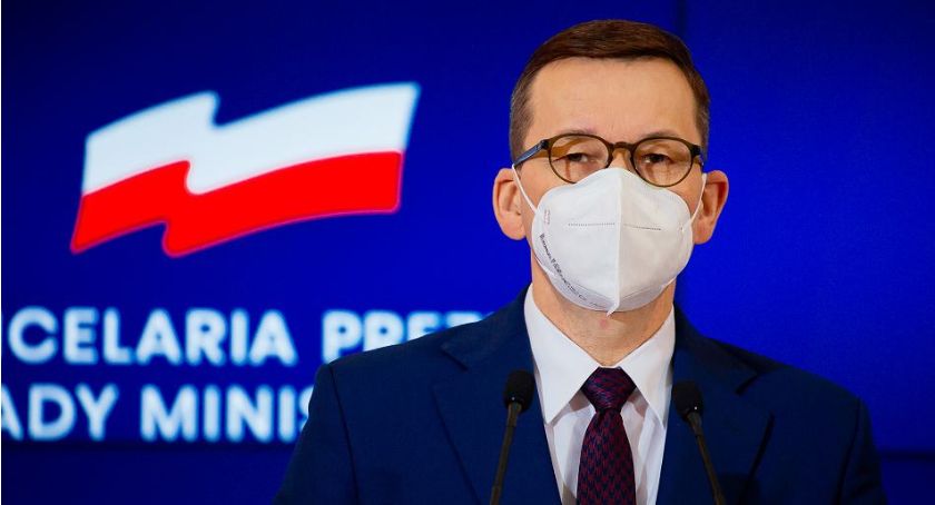 Hotele, stoki, baseny - rząd luzuje obostrzenia