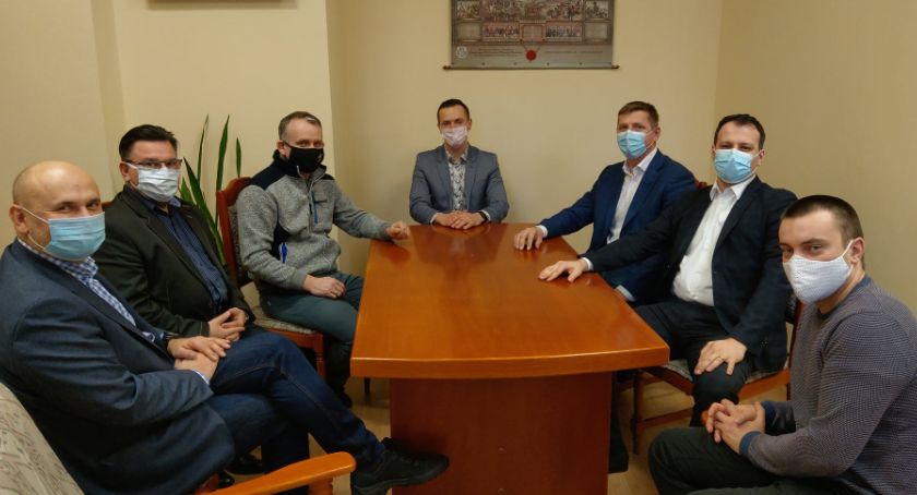 Spotkanie poświęcone remontowi zabytkowego młyna oraz Domu Młynarza w Krajence