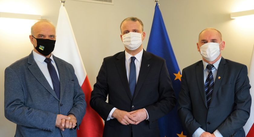 Wideokonferencja z udziałem wielkopolskich starostów