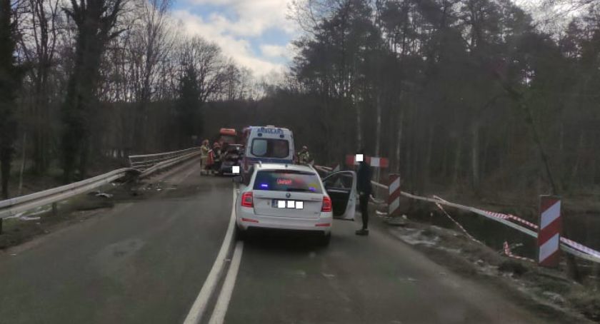 Spowodował kolizję jadąc bez uprawnień