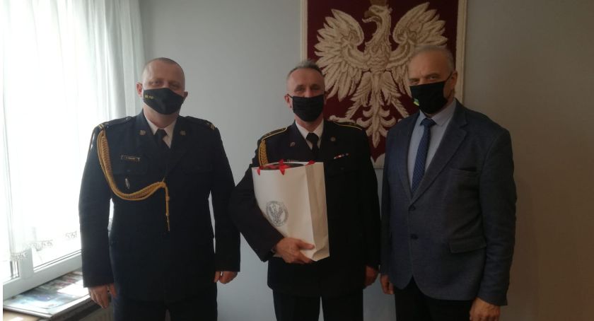 Władze powiatu podziękowały za służbę