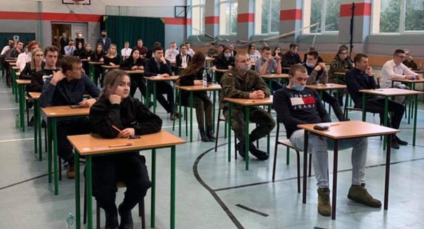 Per aspera ad astra – próbne egzaminy w CKZiU