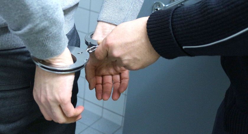 Ojciec oskarża policjantów