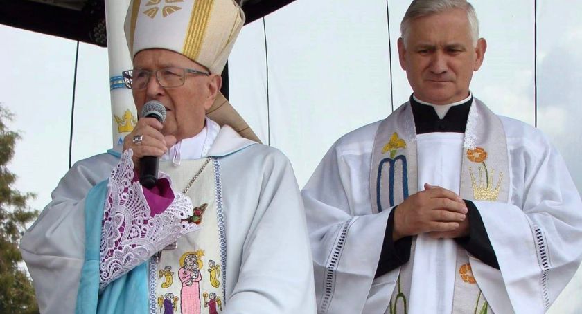 Biskup Cieślik i Biskup Krupa Honorowymi Obywatelami Gminy Zakrzewo