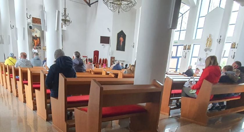 Złotowianie poświęcili pokarmy