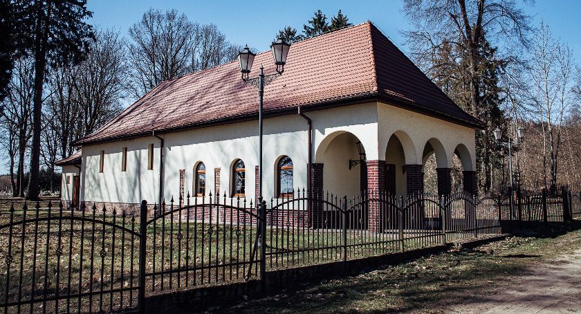 Kto wydzierżawi cmentarną kaplicę?!