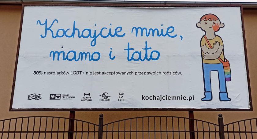 Kochajcie mnie, mamo i tato - plakaty i bilbord w Złotowie
