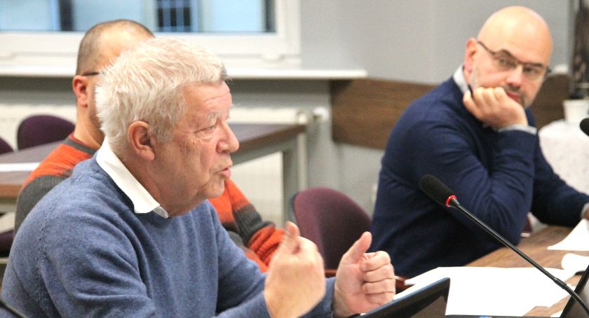 Burmistrz Pulit dyscyplinuje radnych