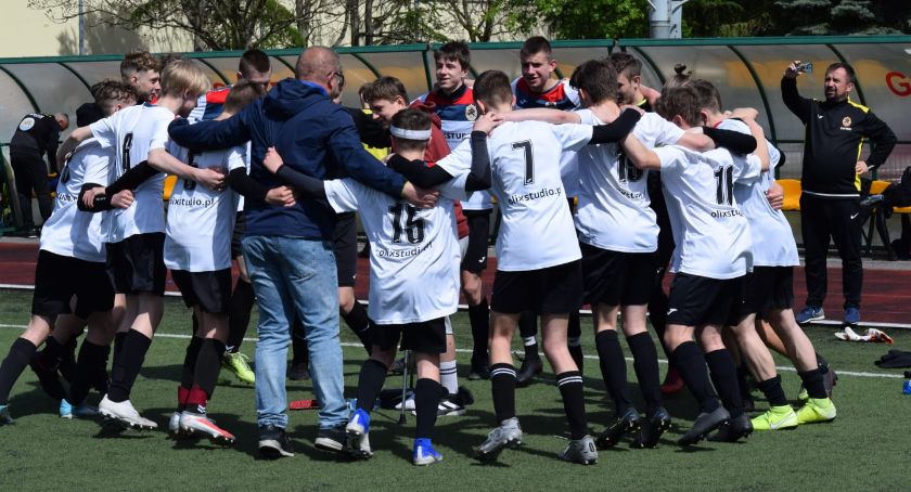 Wysokie zwycięstwo trampkarzy FA Fair Play Złotów