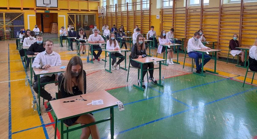 Egzamin ósmoklasisty w gminie Lipka