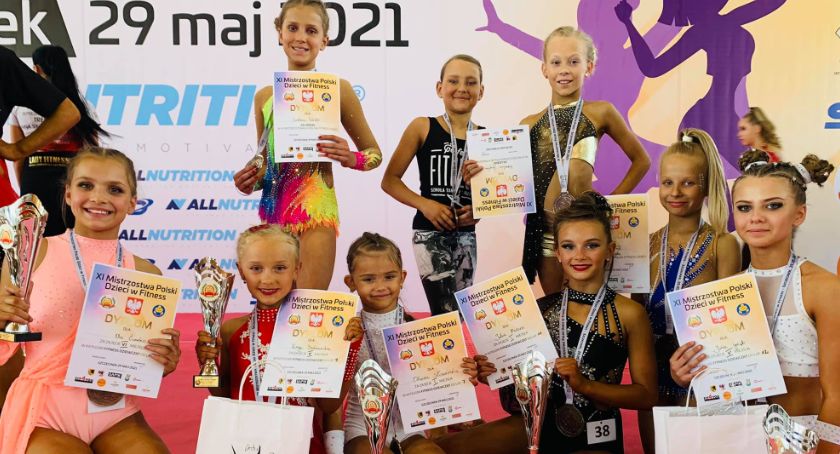 Komplet medali Szkoły Tańca i Sportu Perfect