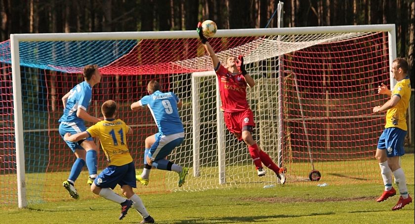 Polonia Jastrowie remisuje z Radwanem Lubasz