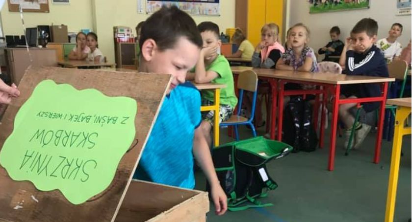 Akcja Cała Polska Czyta Dzieciom w złotowskiej Jedynce