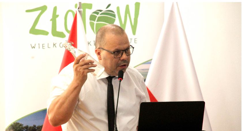 Sądy zamiast współpracy