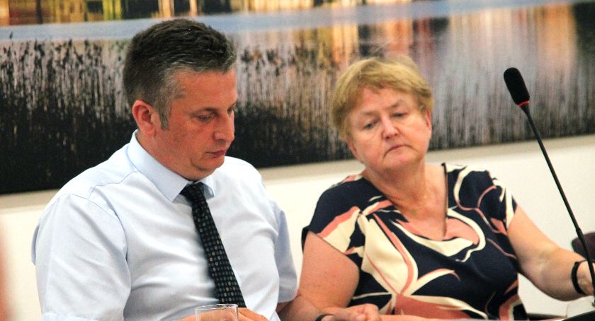 Burmistrz chciał budować lodowisko za 3,5 mln zł