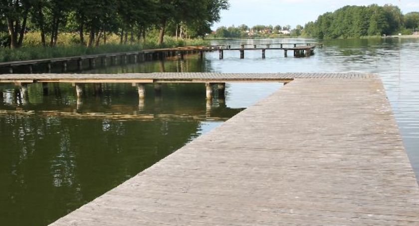 Zakaz kąpieli na plaży przy ul. Jeziornej w Złotowie