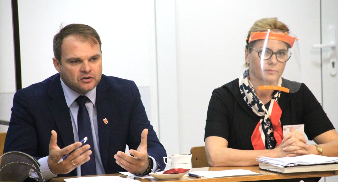 Może szkodzę szpitalowi, a może pomagam pacjentom