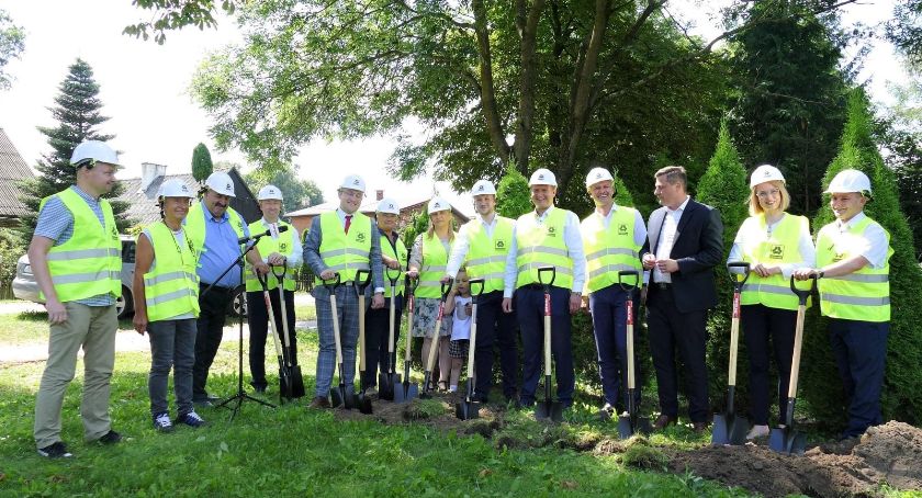 Rusza budowa sieci wodno-kanalizacyjnej Łąkie - Kiełpin