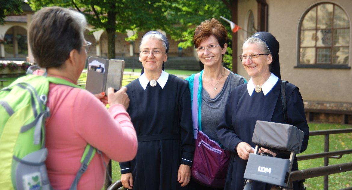 Siostry Kapeja powołane przez Boga