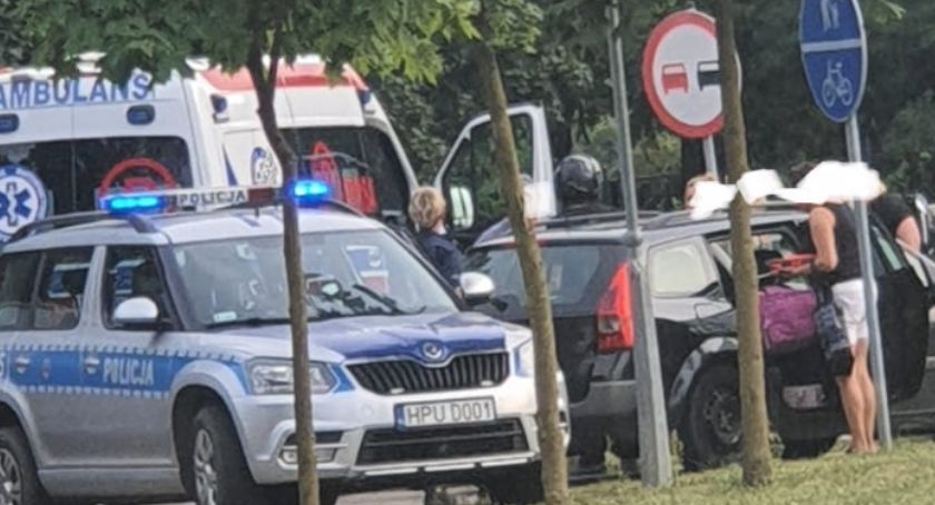 Motocyklistę przewieziono do szpitala