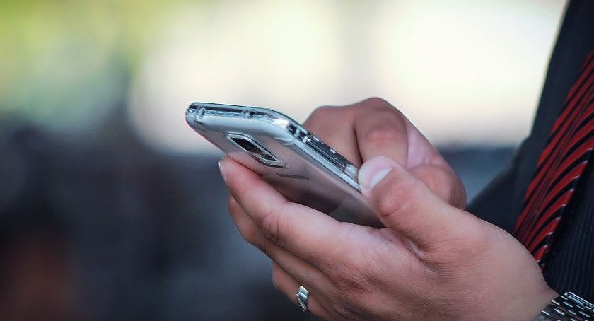 Uwaga na oszustwa za pomocą SMS