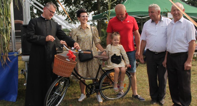 Dożynki parafialne w Wielkim Buczku 