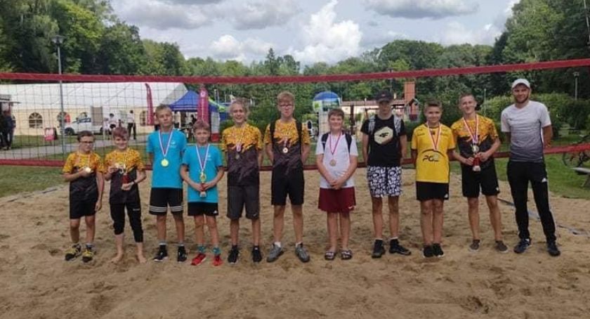 Letni turniej siatkówki plażowej w Lipce