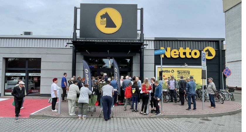 Płatny parking przy markecie Netto w Złotowie