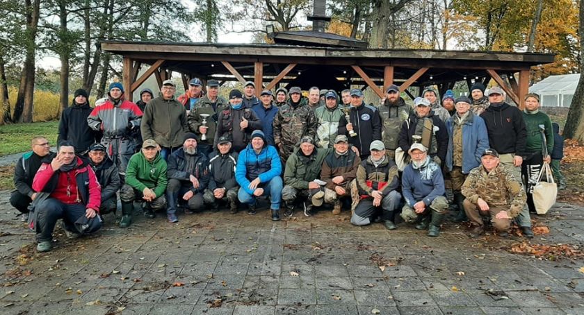 Wietrzne spininngowanie nad jeziorem Zaleskim
