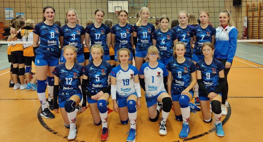 Młodziczki SPS Sparta Złotów na turnieju w Strzałkowie