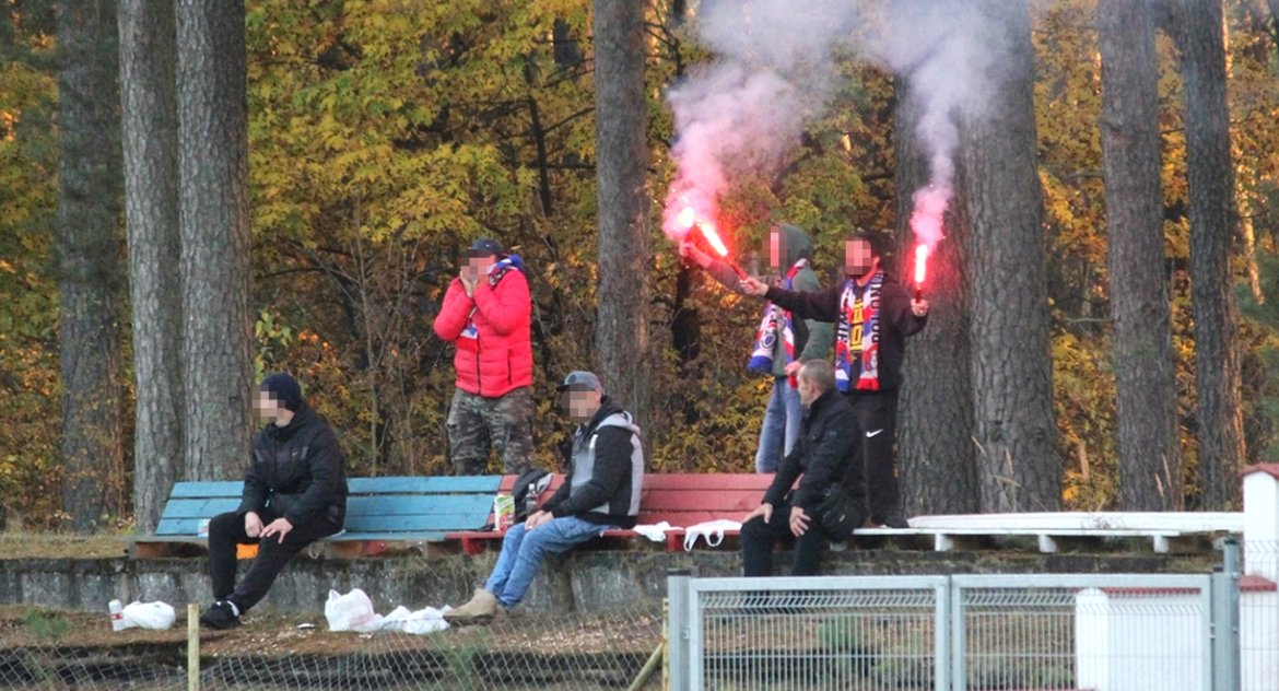 Jastrowie ma dość zachowania kibica-pirotechnika